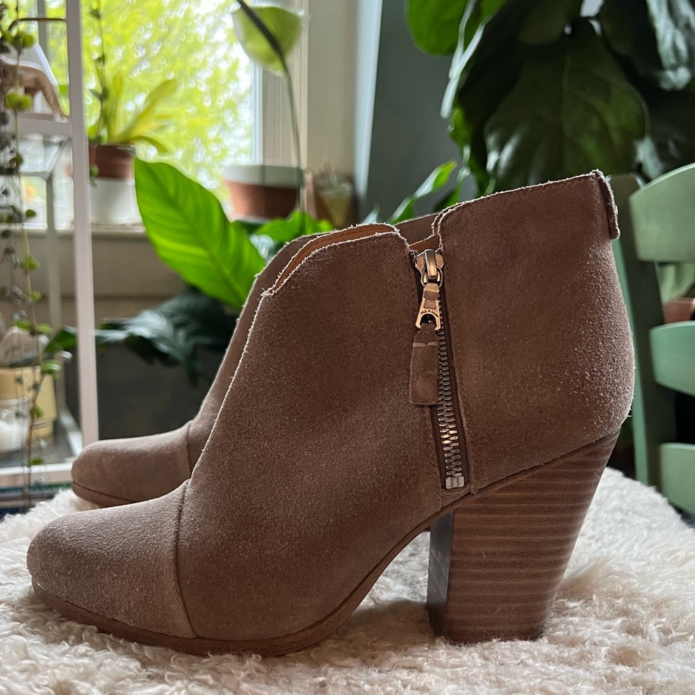 Rag & Bone Suede Zipped Ankle Boot